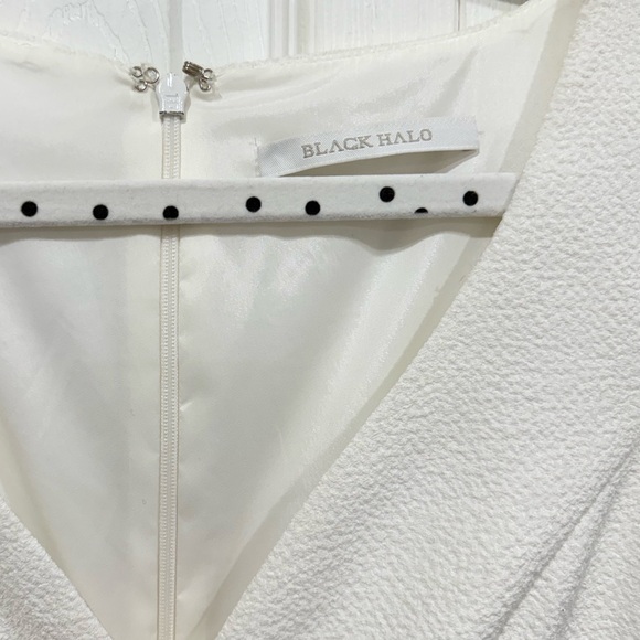 Black Halo white texture cap sleeve zip up Peplum Dress - Picture 9 of 16